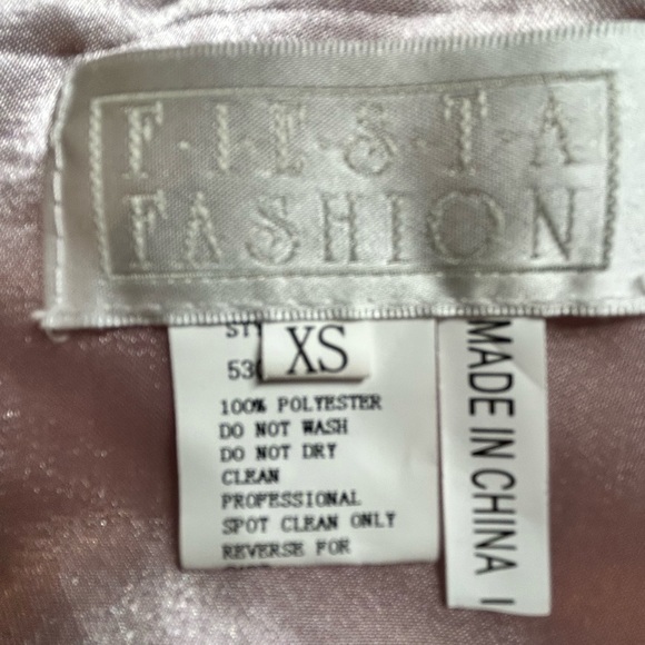 Girls grad/formal dress - Picture 5 of 7